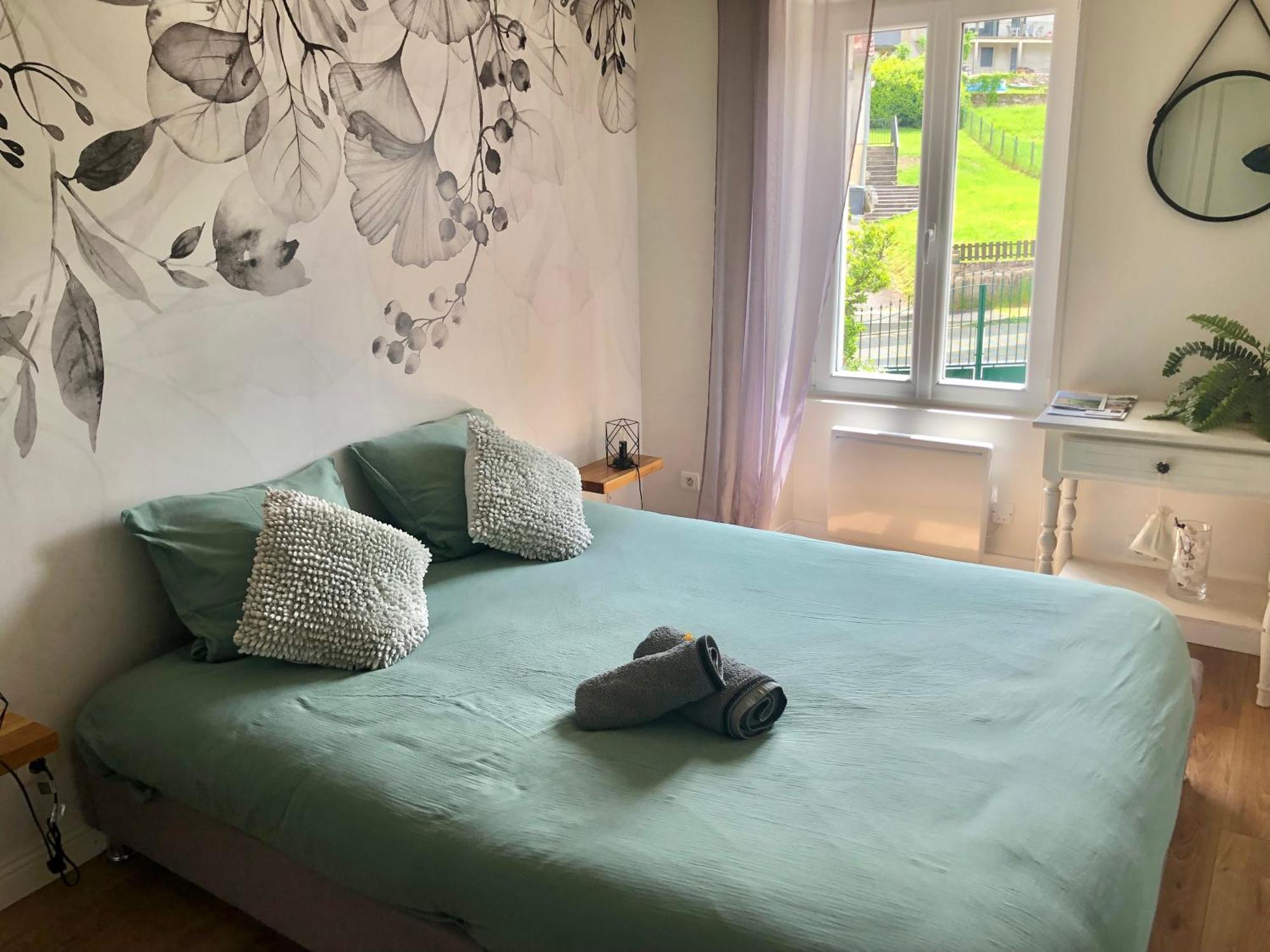 Veroliv : Superbe Appartement Renove Proche Du Centre-Ville Le Creusot Esterno foto